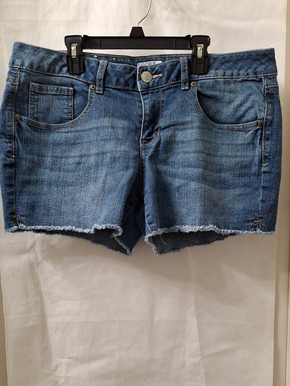 SO Women's Blue Denim Low Rise Frayed Hem Jean Shorts